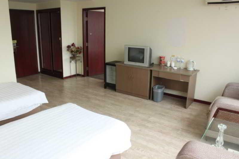 Fortune Business Hotel Csingtao Kültér fotó