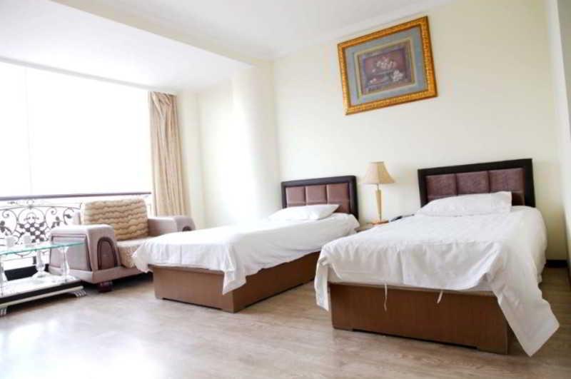 Fortune Business Hotel Csingtao Kültér fotó
