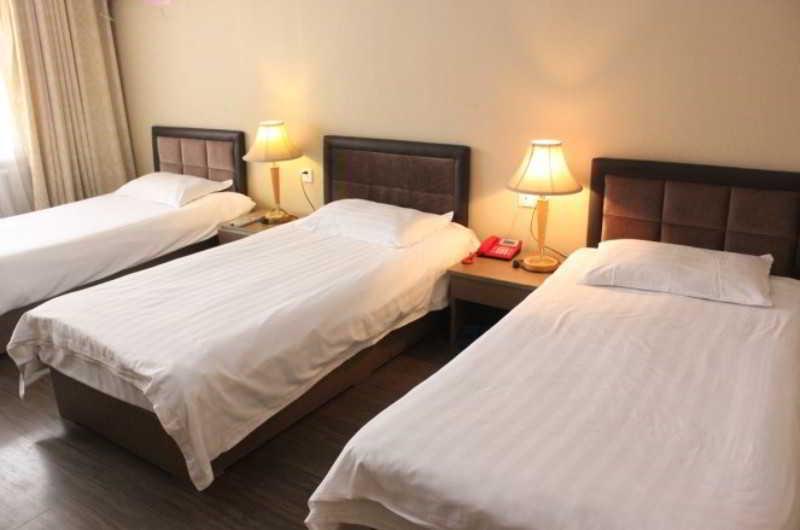 Fortune Business Hotel Csingtao Kültér fotó